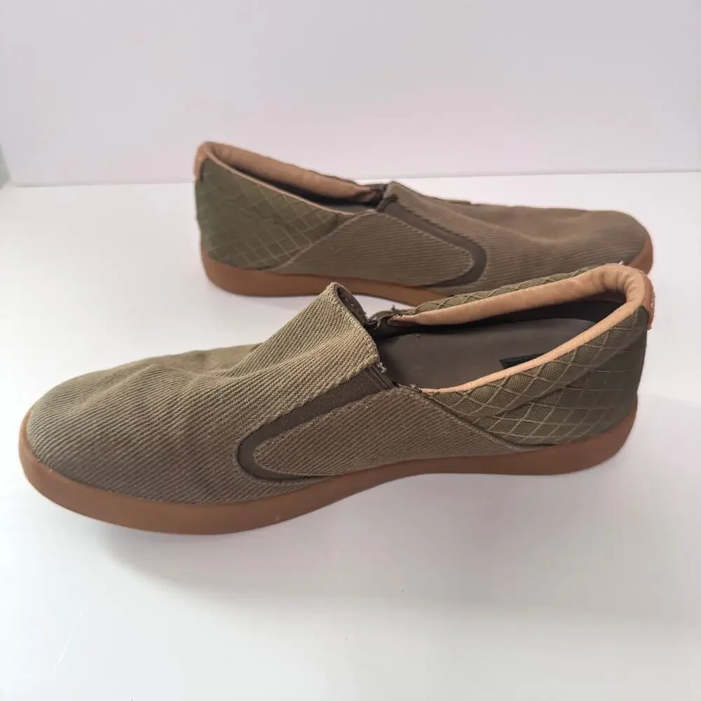 Teva Mens Sterling Slip On Casual Shoes Size 8 Canvas Classic Olive Green